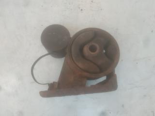подушка крепления КПП Mitsubishi Space Wagon 2 поколение (Typ N30/N40) 1996, 2.0 л., дизель, МКПП, минивэн