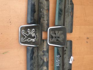 решетка радиатора Peugeot 605 1 поколение 1994, 2.0 л., бензин, МКПП, универсал