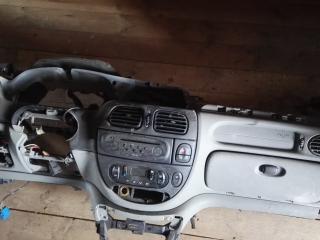 панель передняя салона (торпедо) Renault Scenic 1 поколение [рестайлинг] 2001, 2.0 л., бензин, МКПП, минивэн