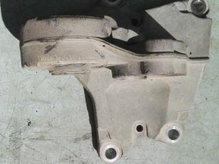 кронштейн (крепление) Citroen Xsara Picasso 1 поколение 2002, 1.8 л., бензин, МКПП, минивэн, 9837792680