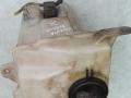 бачок омывателя Toyota Picnic 1 поколение 2000, 2.2 л., дизель, МКПП, минивэн - фото №2