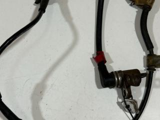 датчик ABS Mitsubishi Space Wagon 2 поколение (Typ N30/N40) 1996, 2.0 л., бензин, МКПП, минивэн, MB668880