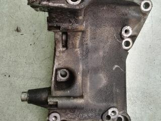 кронштейн (крепление) Renault Laguna 2 поколение 2004, 1.9 л., дизель, МКПП, хетчбэк 5 дв., 8200183234