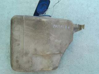 бачок омывателя Volkswagen Passat B4 1995, 1.9 л., дизель, МКПП, седан