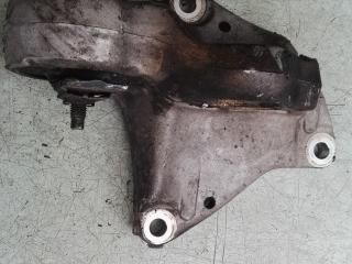 кронштейн (крепление) Peugeot 307 1 поколение 2002, 2.0 л., дизель, МКПП, хетчбэк 5 дв., 9640875180