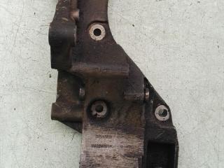 кронштейн (крепление) Renault Scenic 1 поколение 1997, 1.6 л., бензин, МКПП, минивэн, 7700272975