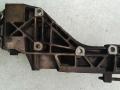 кронштейн (крепление) Renault Scenic 1 поколение 1997, 1.6 л., бензин, МКПП, минивэн, 7700272975 - фото №2