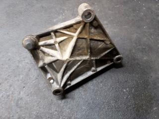 кронштейн КПП Renault Megane 1 поколение 1998, 1.9 л., дизель, МКПП, хетчбэк 5 дв., 7700832251