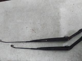 щеткодержатель (поводок стеклоочистителя, дворник) Hyundai Santa Fe 1 поколение (SM) [рестайлинг] 2004, 2.4 л., бензин, МКПП, минивэн