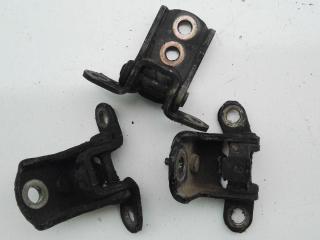петля двери Nissan Primera P11 1998, 1.8 л., бензин, МКПП, хетчбэк 5 дв.