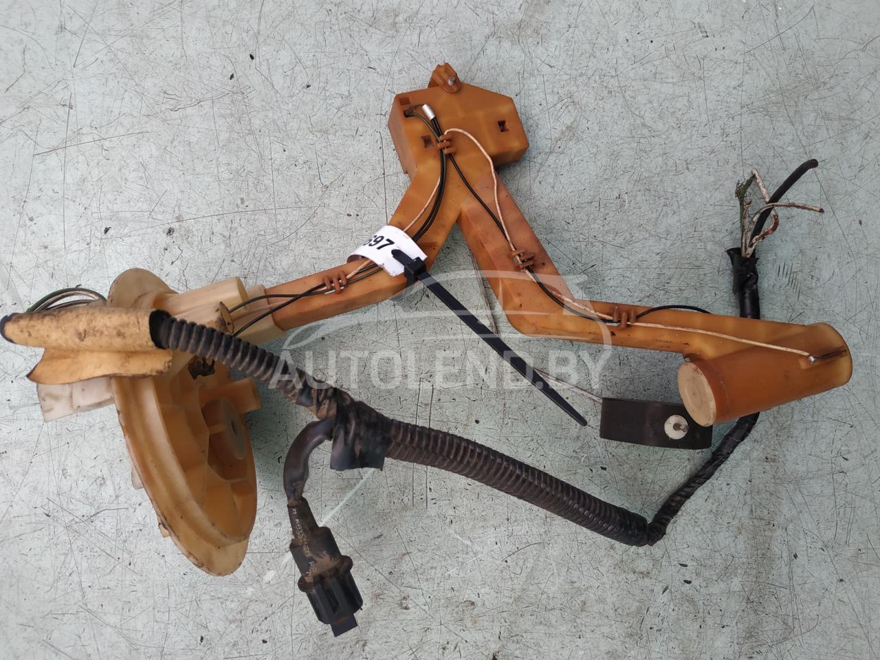 датчик уровня топлива Renault 19 2 поколение 1993, 1.8 л., бензин, МКПП, хетчбэк 5 дв., 7700805114 - фото №1