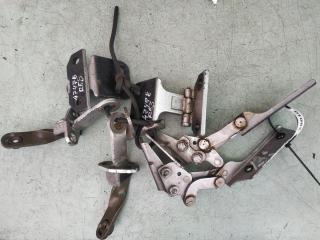 петля крышки багажника Renault Espace 3 поколение 2000, 2.0 л., бензин, МКПП, минивэн