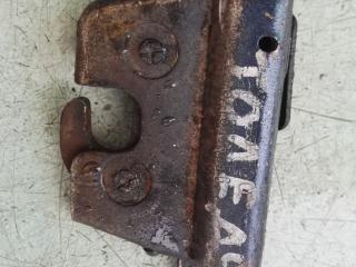 замок багажника SEAT Toledo 1 поколение 1994, 1.8 л., бензин, МКПП, хетчбэк 5 дв., 321827505G