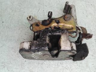 замок двери задней левой Mitsubishi Lancer 4 поколение 1991, 1.5 л., бензин, МКПП, хетчбэк 5 дв.