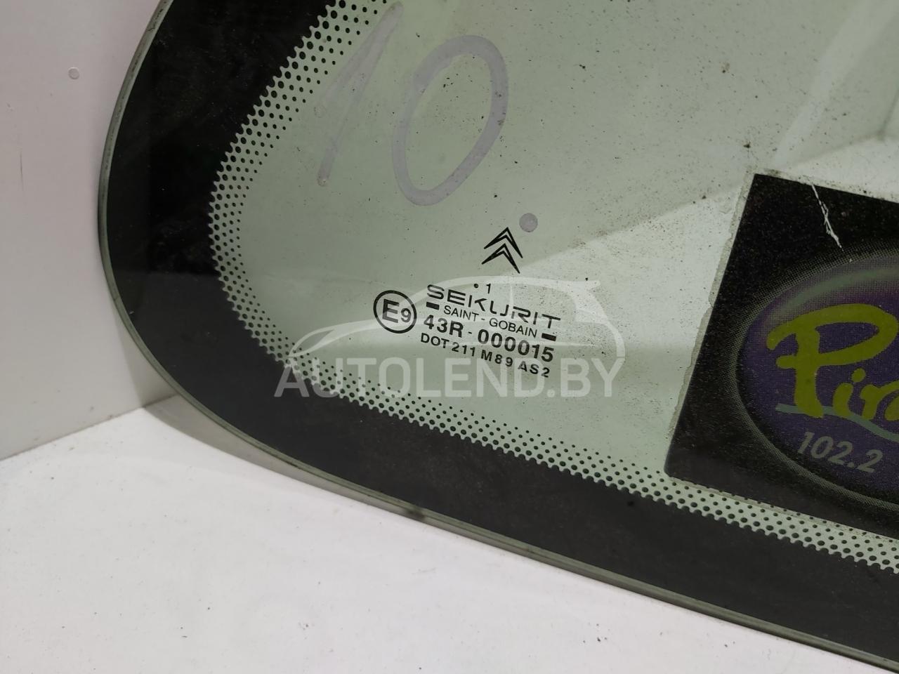 стекло кузовное боковое правое Citroen Xsara Picasso 1 поколение 2001, 2.0 л., бензин, МКПП, минивэн, 43R000015 - фото №1