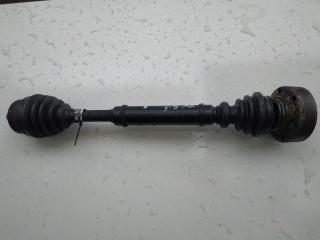 полуось передняя правая (приводной вал, ШРУС) Volkswagen Passat B5 1998, 1.8 л., бензин, МКПП, седан