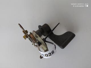 ручка внутренняя передняя левая Daewoo Espero KLEJ [рестайлинг] 1997, 1.8 л., бензин, МКПП, хетчбэк 5 дв.