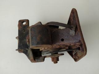 подушка крепления КПП Mitsubishi Lancer 5 поколение 1994, 1.8 л., дизель, МКПП, седан