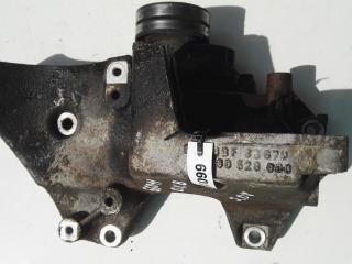 кронштейн (крепление) Opel Vectra B 1998, 2.0 л., бензин, МКПП, хетчбэк 5 дв., 90528880