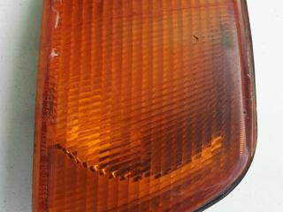 поворотник левый Mitsubishi Galant 6 поколение 1991, 2.0 л., бензин, МКПП, хетчбэк 5 дв.