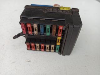 блок предохранителей Citroen Xantia 1 поколение 1995, 2.0 л., бензин, МКПП, хетчбэк 5 дв.