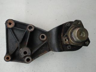 кронштейн (крепление) Volkswagen LT 2 поколение 1999, 2.5 л., дизель, МКПП, минивэн, 074145159C