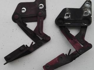 петля капота Citroen Xantia 1 поколение 1996, 1.8 л., бензин, МКПП, хетчбэк 5 дв.