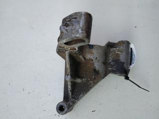 кронштейн двигателя Volkswagen Golf 1 поколение 1992, 1.9 л., дизель, МКПП, хетчбэк 5 дв.