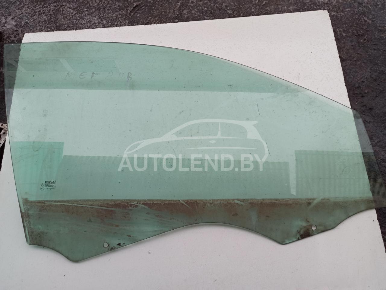 стекло двери передней правой Renault Megane 2 поколение 2003, 1.5 л., дизель, МКПП, хетчбэк 5 дв. - фото №1