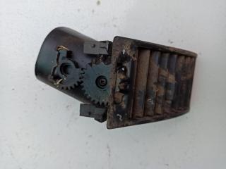 дефлектор обдува салона Renault Safrane 1 поколение [рестайлинг] 1997, 2.0 л., бензин, МКПП, хетчбэк 5 дв., 7700809209