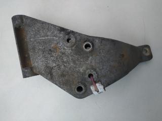 кронштейн (крепление) Audi 80 B3 1988, 1.8 л., бензин, МКПП, седан, 053145515