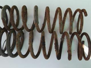 пружина задняя Nissan Primera P10 1995, 1.6 л., бензин, МКПП, универсал