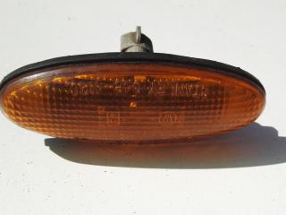повторитель поворота на крыле Mazda Premacy 1998, 2.0 л., дизель, МКПП, минивэн, 0464120