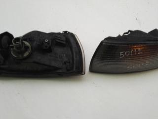 поворотник левый Mitsubishi Galant 7 поколение 1994, 2.0 л., бензин, МКПП, хетчбэк 5 дв.