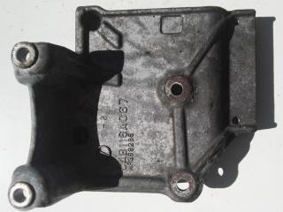 кронштейн (крепление) Mitsubishi Lancer 9 поколение 2003, 2.0 л., бензин, МКПП, хетчбэк 5 дв., MR398285