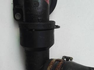 патрубок (трубопровод, шланг) Volkswagen Passat B3 1991, 1.8 л., бензин, АКПП, седан, 037121121A