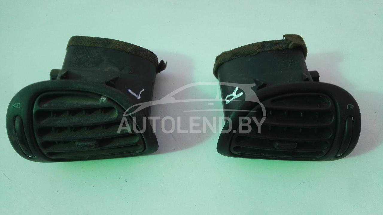 дефлектор обдува салона Peugeot 206 1 поколение 1999, 1.4 л., бензин, МКПП, хетчбэк 5 дв. - фото №1