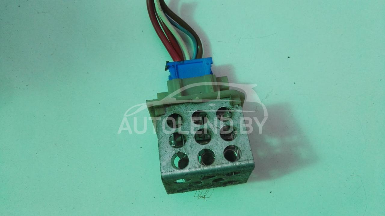 сопротивление печки Peugeot 206 1 поколение 1999, 1.4 л., бензин, МКПП, хетчбэк 5 дв. - фото №1