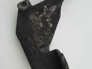 кронштейн (крепление) Audi 80 8C/B4 1992, 2.0 л., бензин, МКПП, седан, 0261455310