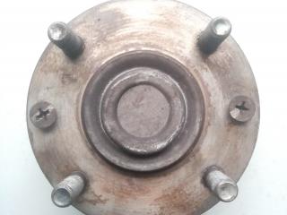 ступица задняя правая Kia Carens 1 поколение [рестайлинг] 2004, 2.0 л., дизель, МКПП, хетчбэк 5 дв.