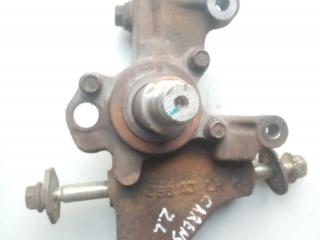 кулак задний левый Kia Carens 1 поколение [рестайлинг] 2004, 2.0 л., дизель, МКПП, хетчбэк 5 дв.