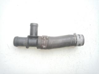 патрубок (трубопровод, шланг) Volkswagen Golf 3 поколение 2000, 1.6 л., бензин, МКПП, хетчбэк 5 дв.