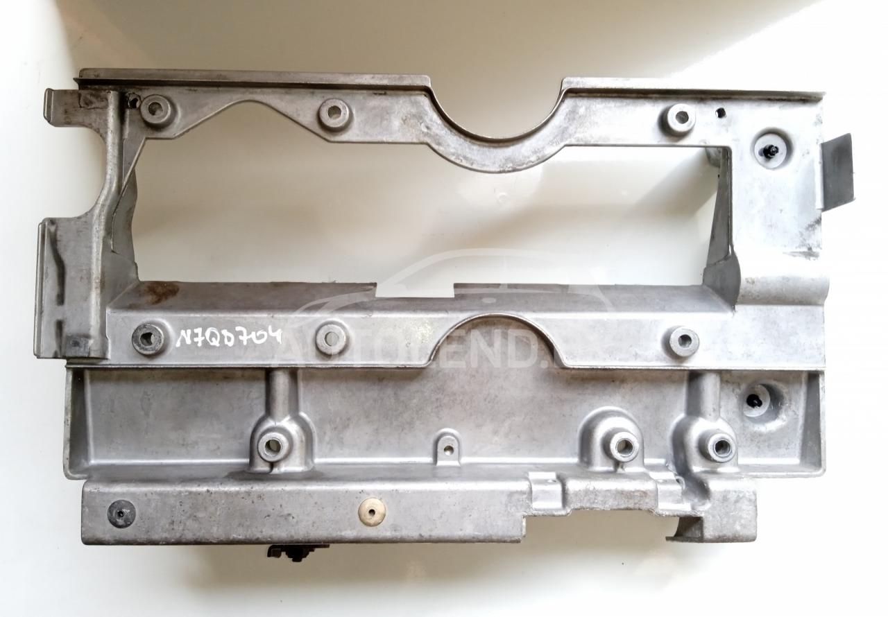 клапанная крышка Renault Laguna 1 поколение 1998, 2.0 л., бензин, МКПП, хетчбэк 5 дв., 9146789 - фото №1