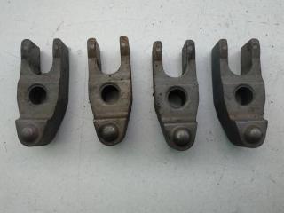 крепление форсунки Toyota Yaris XP9 2006, 1.4 л., дизель, МКПП, хетчбэк 5 дв.