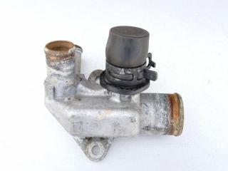 фланец (тройник) системы охлаждения Citroen Xantia 1 поколение 1998, 2.0 л., RFY (XU10J4/Z), бензин, МКПП, хетчбэк 5 дв.