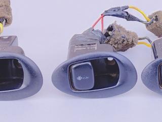 кнопка открытия багажника Hyundai Sonata 3 поколение [рестайлинг] 1997, 2.0 л., бензин, МКПП, седан, 93555-35000