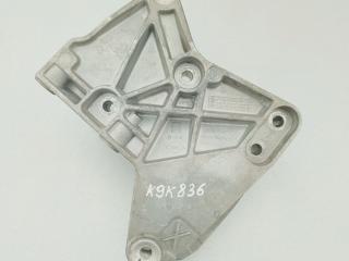 кронштейн двигателя Renault Scenic 3 поколение [рестайлинг] 2012, 1.5 л., K9K 836, дизель, МКПП, минивэн, 8200739777