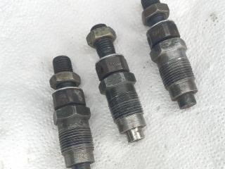 форсунка Mitsubishi Galant 6 поколение 1990, 1.8 л., дизель