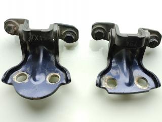 петля двери Mitsubishi Carisma 1 поколение 1997, 1.8 л., бензин, МКПП, хетчбэк 5 дв.