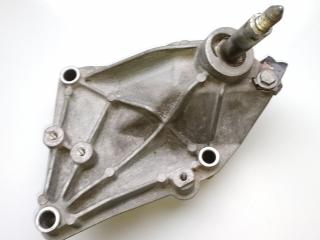 кронштейн КПП Renault Laguna 1 поколение 1997, 2.0 л., бензин, МКПП, хетчбэк 5 дв., 7700818582E